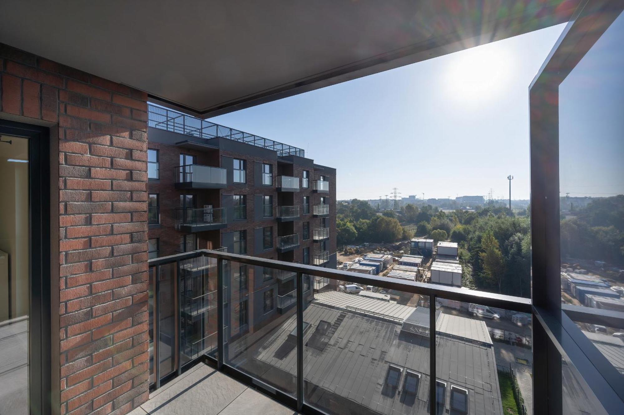Wroclaw 1-Bedroom Apartment With Parking & Balcony By Noclegi Renters المظهر الخارجي الصورة